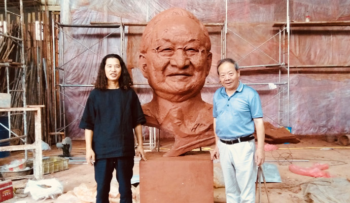 雕像.jpg 雕像.jpg